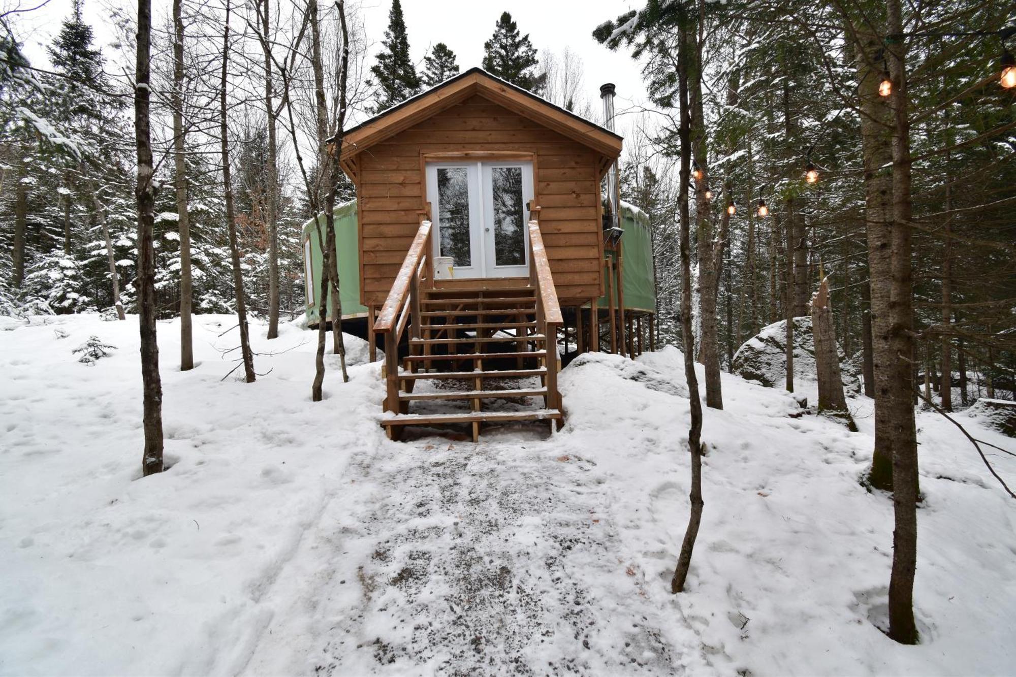 Le Partage Lodge: Destination Plein Air Et Sociale Val-Morin 外观 照片