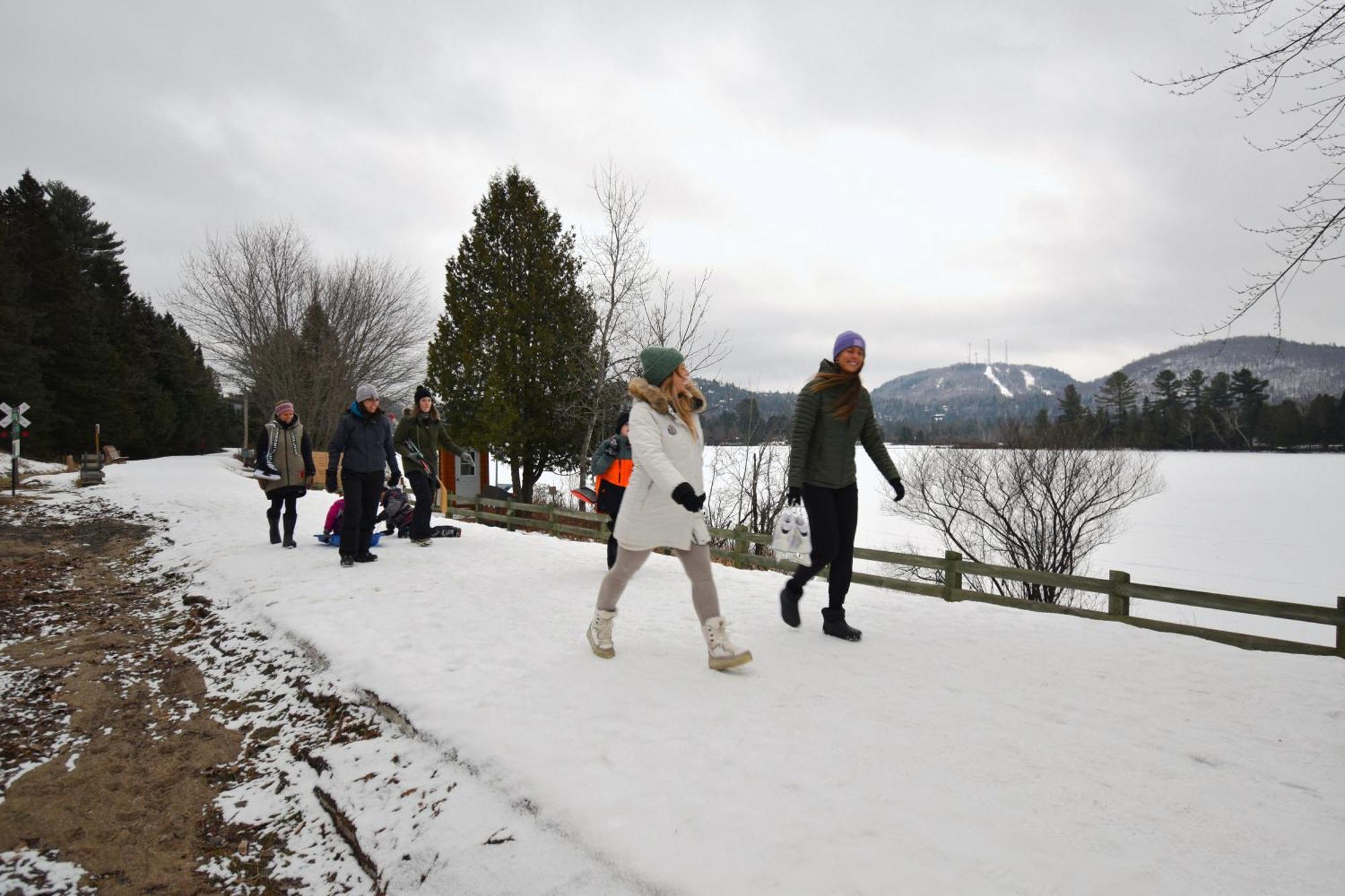 Le Partage Lodge: Destination Plein Air Et Sociale Val-Morin 外观 照片